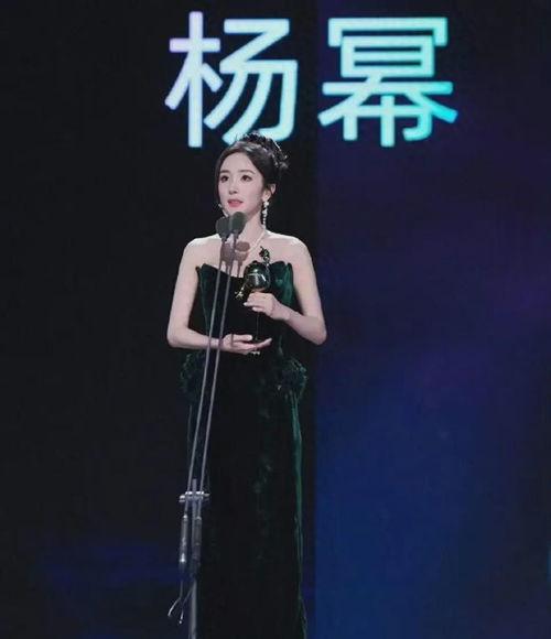 娱乐圈吃瓜于和伟,娱乐圈的瓜中瓜王，揭秘明星背后的故事