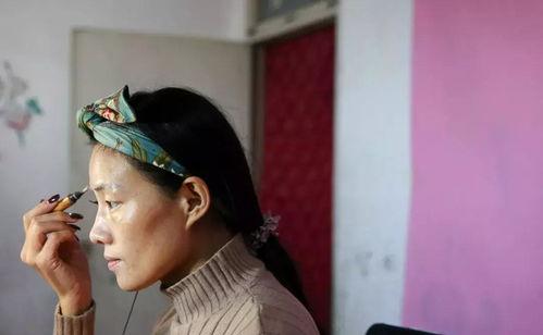 娱乐吃瓜君男孩化妆,揭秘男孩化妆潮流，变身美妆达人